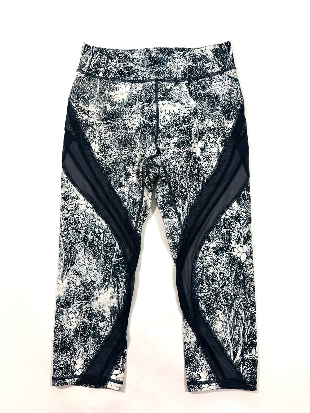 Lululemon Never Still Crop Leggings 21"